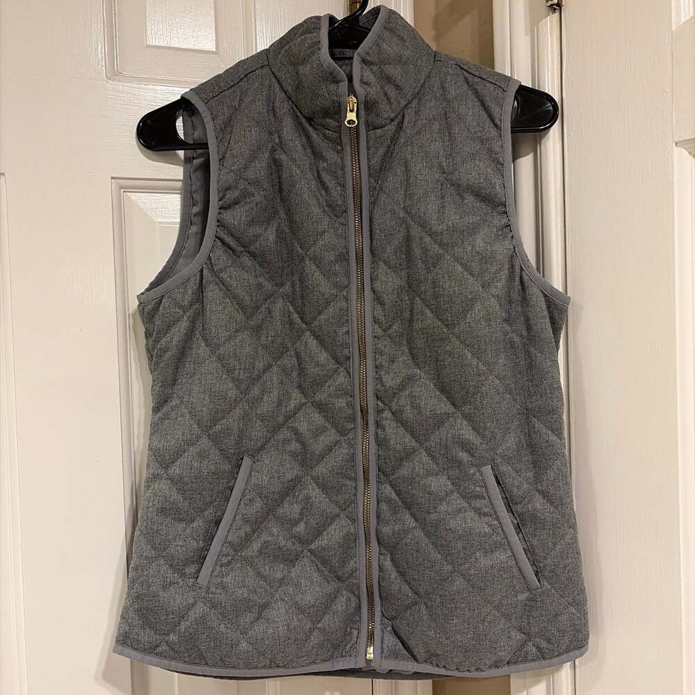 Old Navy Women's Gray Quilted Full-Zip Lightweight Vest